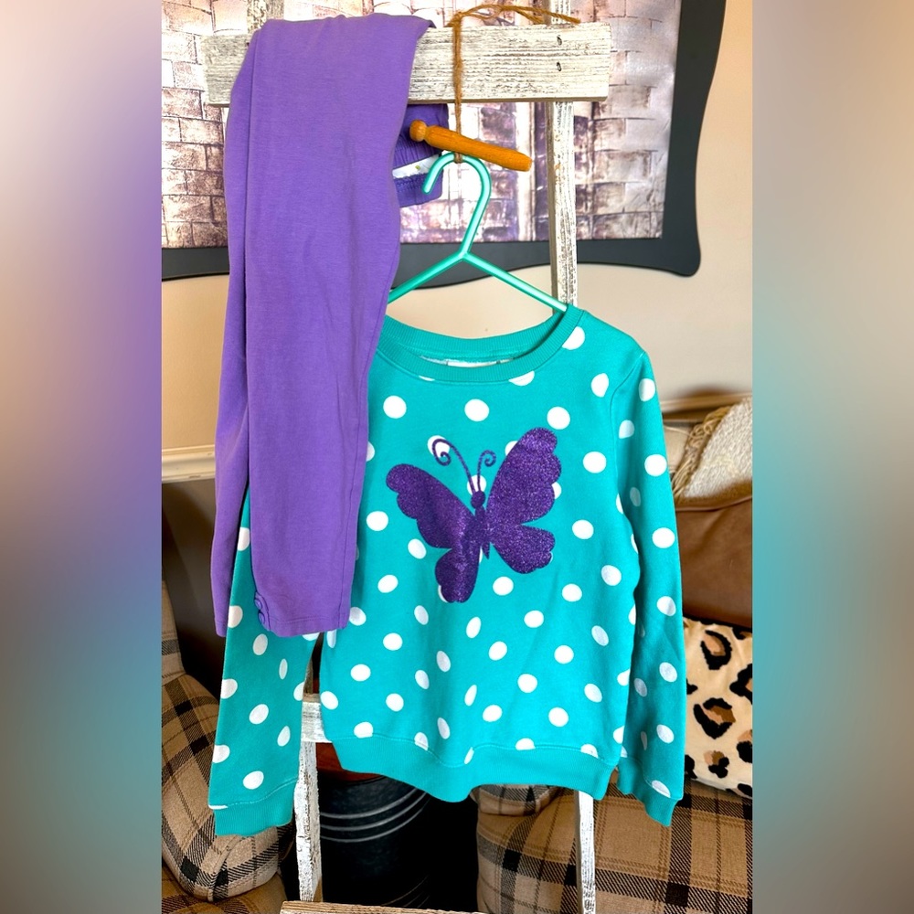 Sweater and leggings set